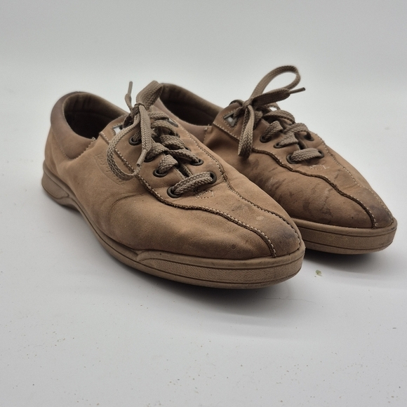 Easy Spirit Esmotion Women's Size 9.5M Casual Shoes Tan Leather Comfort Oxfords - Picture 1 of 7